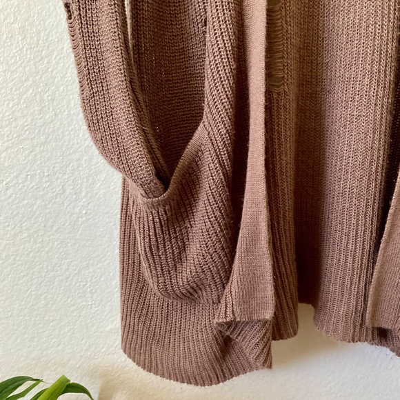 Daytrip Lavender/Mauve Cardigan Sweater - Picture 5 of 6